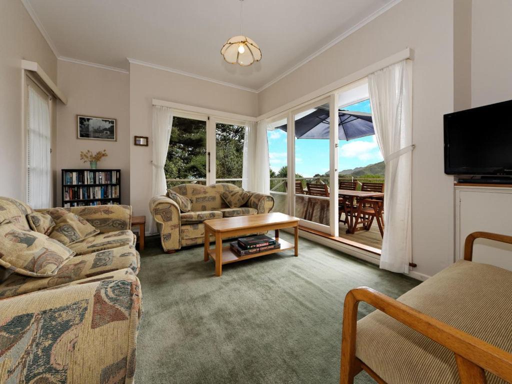Surfer'S Sunshine Cottage - Piha Holiday Home Extérieur photo