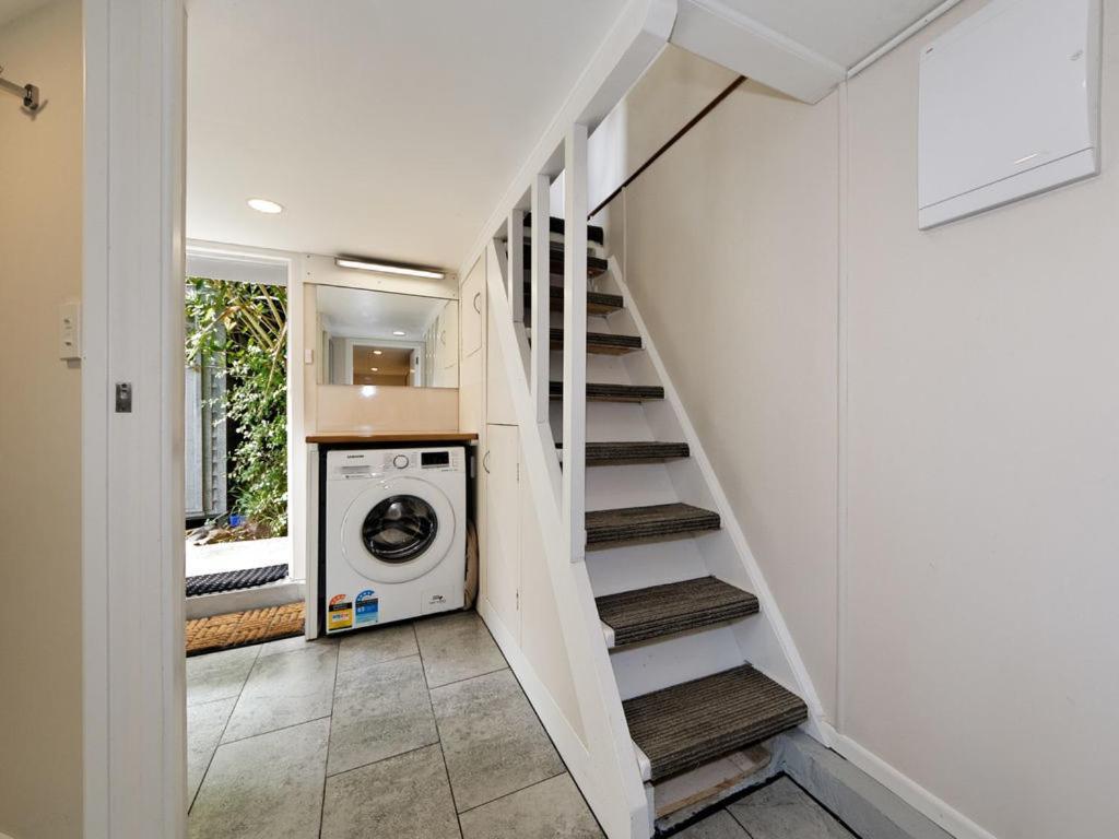 Surfer'S Sunshine Cottage - Piha Holiday Home Extérieur photo