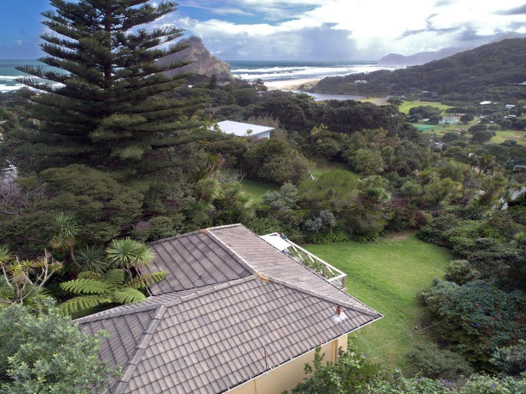 Surfer'S Sunshine Cottage - Piha Holiday Home Extérieur photo